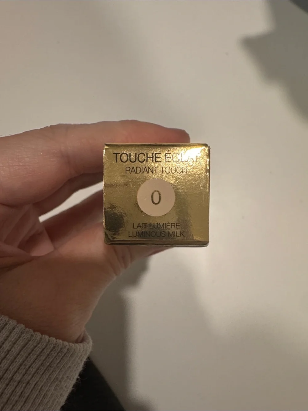 Yves Saint Laurent Touche Éclat Radiant Touch Concealer - Gold Packaging